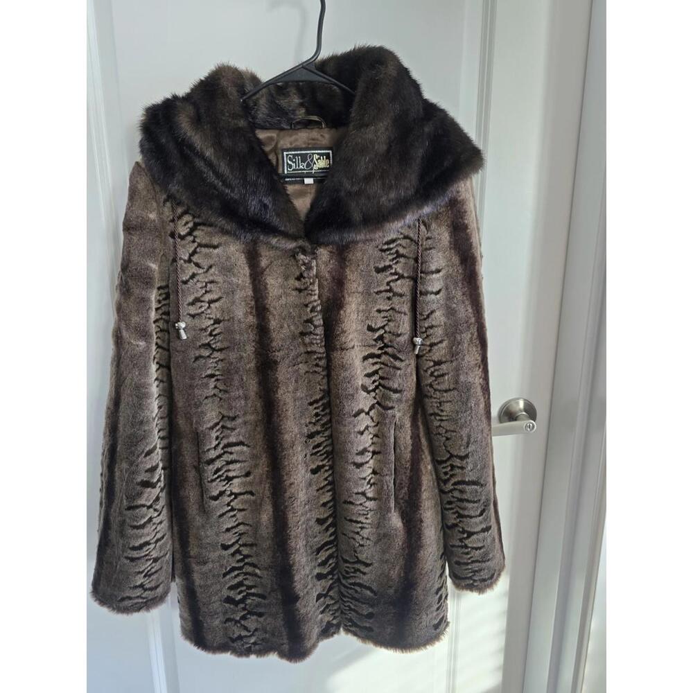Silk & Sable Faux Fur Coat Vintage Elegant Look Sz S